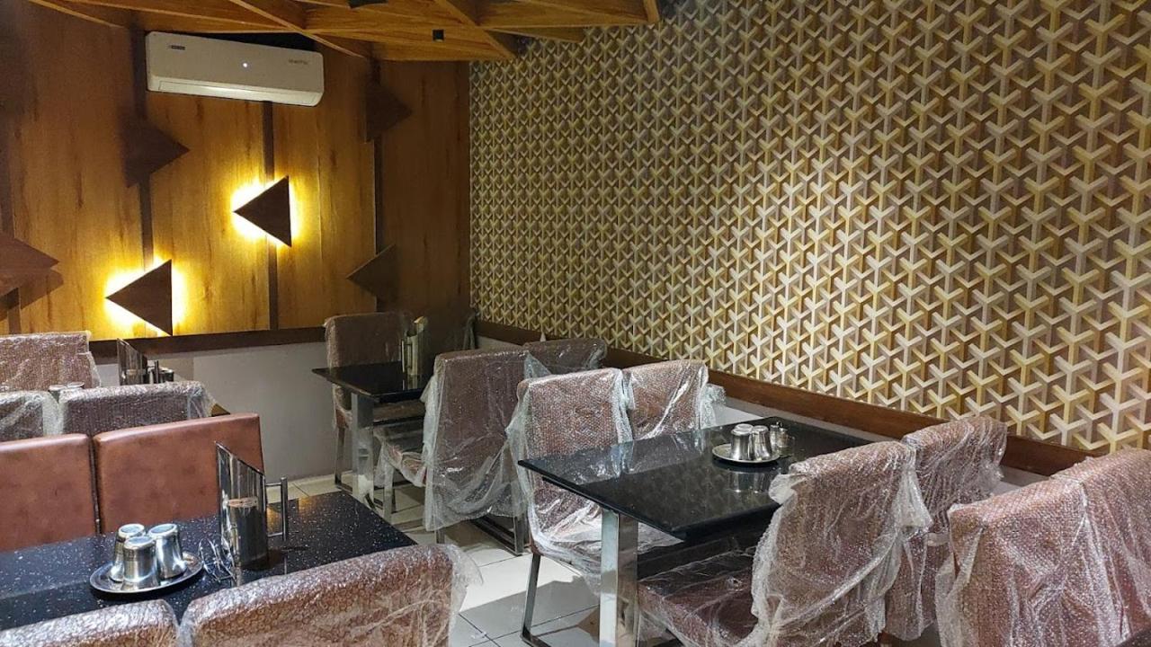 Sri Aadhish Grand Hotel Arantangi Luaran gambar